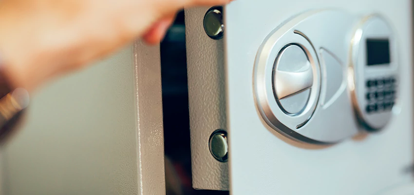 Fingerprint Safe Openers in Los Altos, CA
